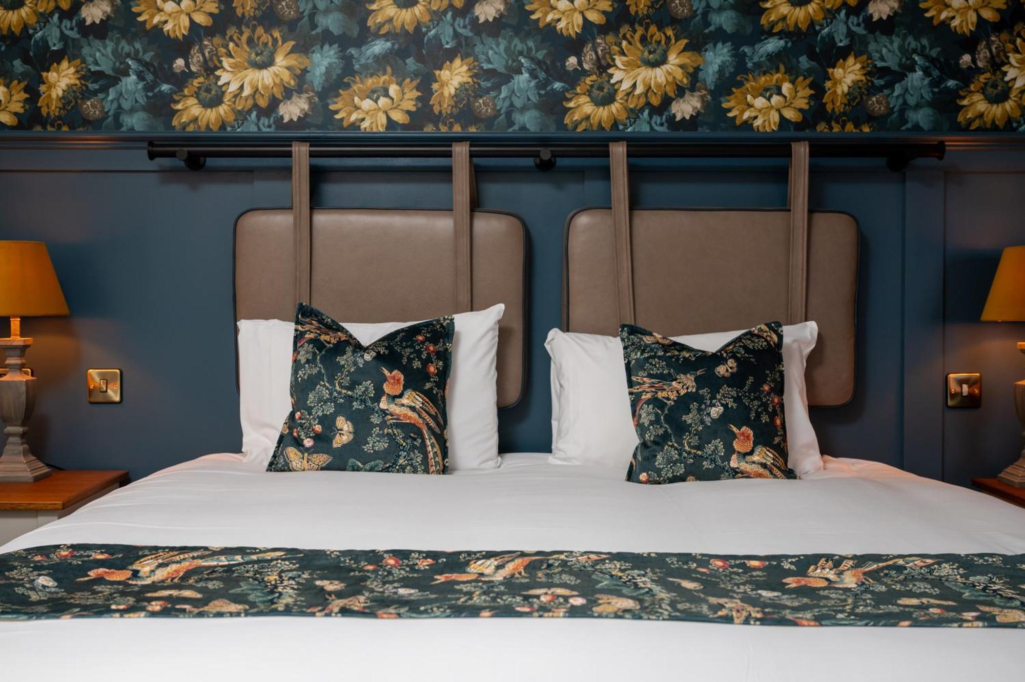 Ethorpe Hotel By Chef & Brewer Collection Gerrards Cross Exteriör bild